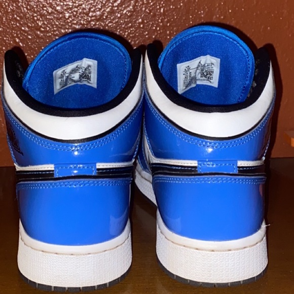 Old pair don’t really fit anymore - Picture 3 of 5